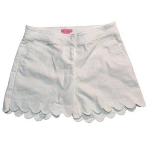Isaac Mizrahi White Scalloped Shorts